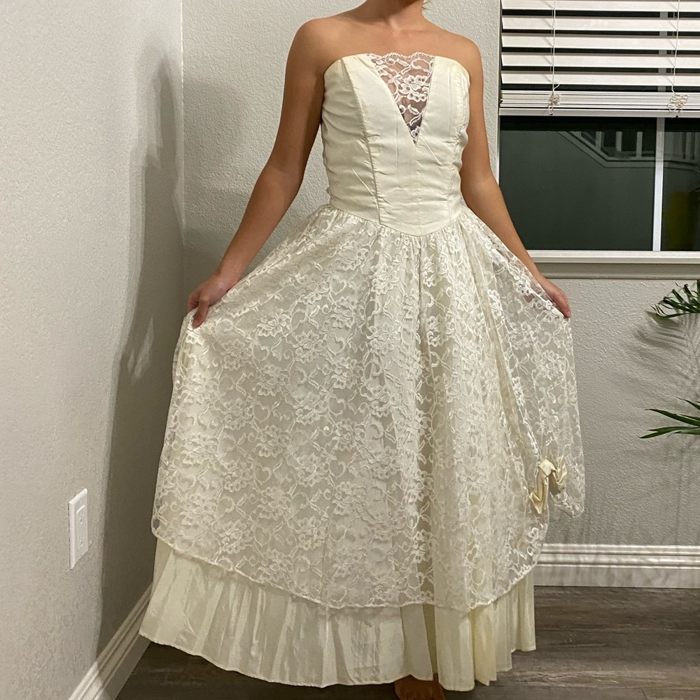 Vintage Cream Lace Gown Dress
